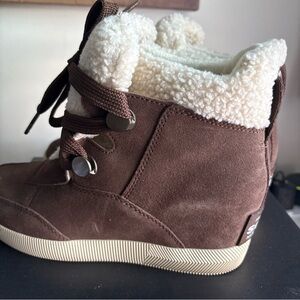 Sorel Brown Kids Boots with Cream Lining